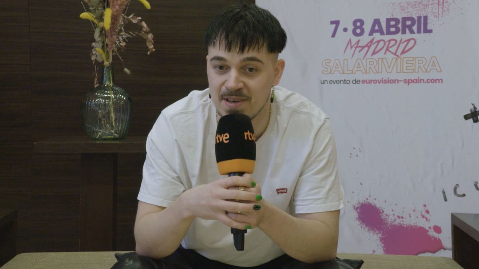 Eurovisión - Entrevista a Käärija, el representante de Finlandia en Liverpool 2023 - Ver ahora