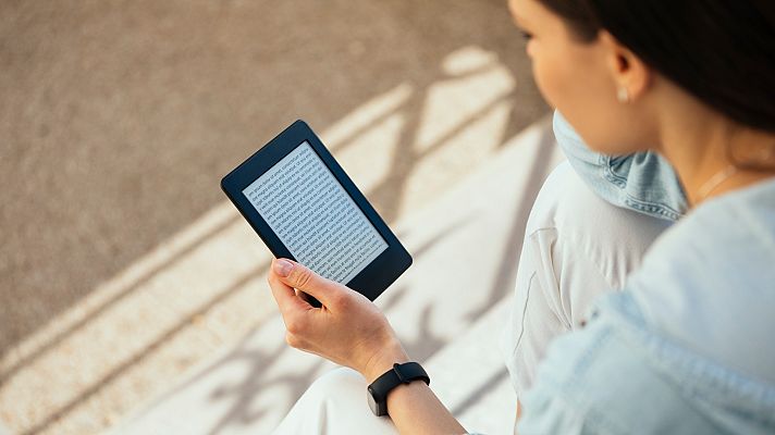 Telediario Fin de Semana - El libro digital gana terreno desde la pandemia