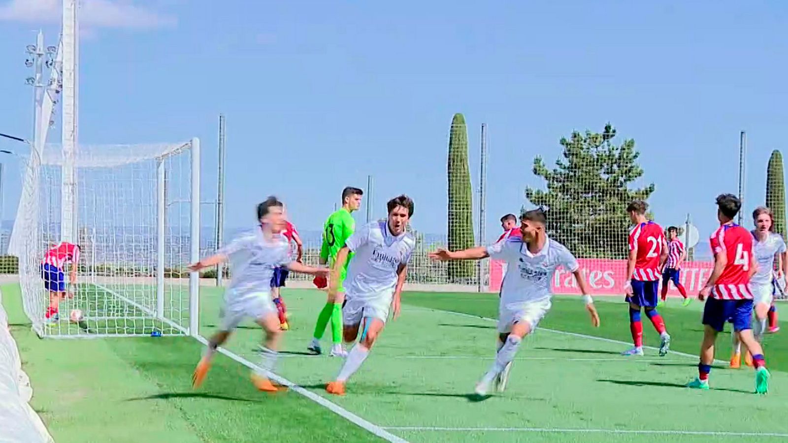 Arbeloa derrota a Torres en el derbi de los juveniles - ver ahora