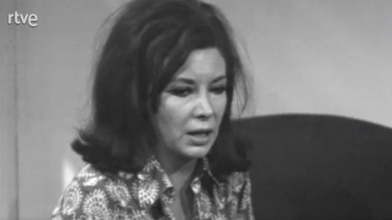 Estudio 1 - Una mujer cualquiera - Estudio 1 | Ver