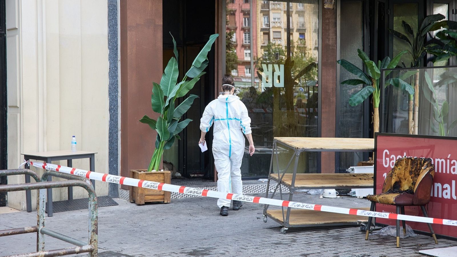 La familia del camarero fallecido en el restaurante incendiado en Madrid denunciará por negligencia: "Vamos a hacerlo para que no vuelva a suceder más"