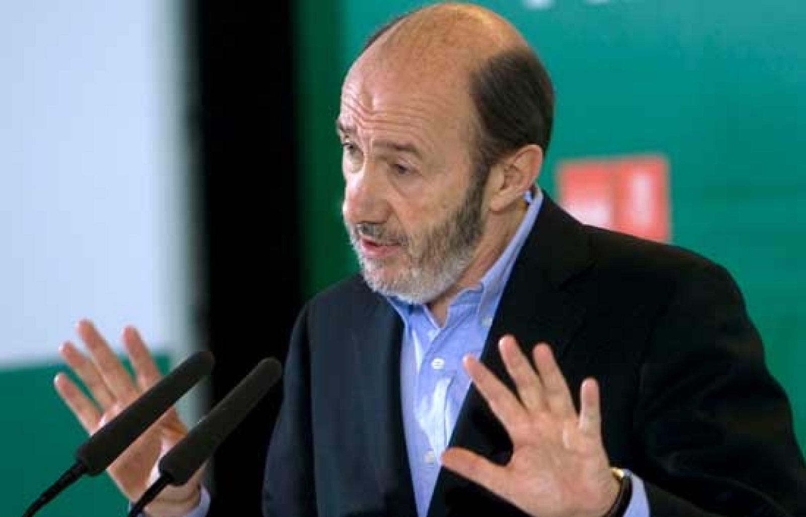 Rubalcaba pide al PP que aporte ideas | Ver