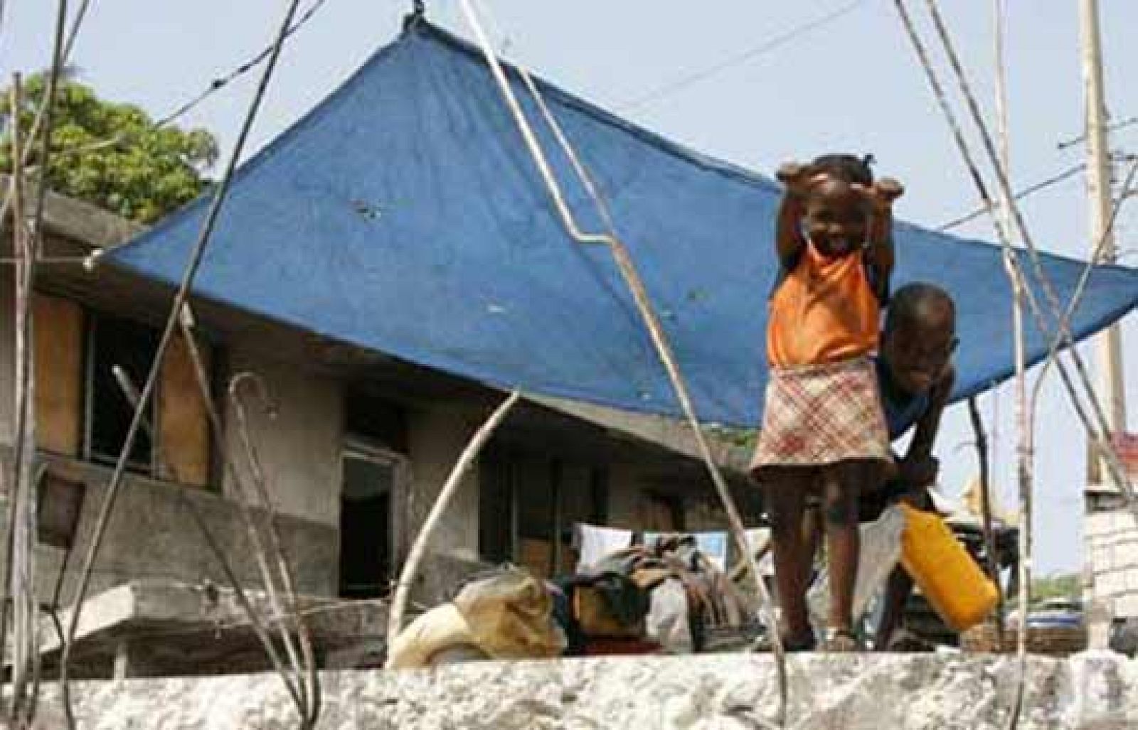 Los haitianos se informan gracias a una ONG | Ver