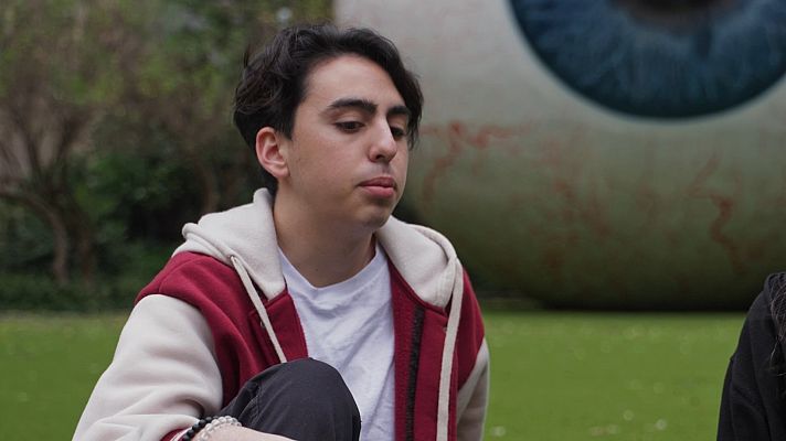 Españoles en conflictos - Aarón García sufrió un tiroteo en su instituto