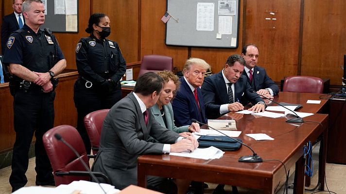 Telediario 1 - Arranca el juicio contra Trump por la presunta violación a la escritora E. Jean Carrol
