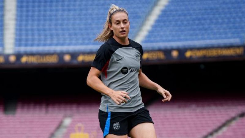 Alexia Putellas recibe el alta médica y entra en la convocatoria para jugar contra el Chelsea