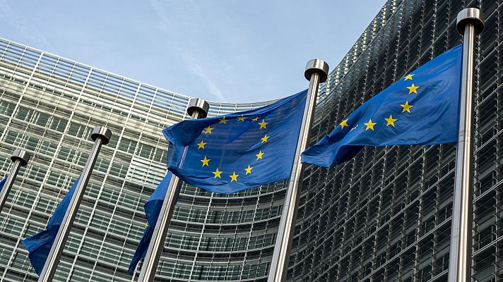 Telediario 2 - Bruselas presenta sus reglas fiscales: propone un ajuste mínimo del 0,5% para países con un déficit por encima del 3%