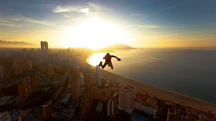 L'informatiu - Comunitat Valenciana - Més de 20 saltadors han disputat el campionat Mundial de Salt Base