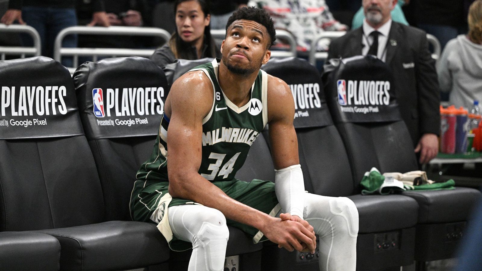 La reflexión de Antetokounmpo tras la eliminación de los Bucks: "En el deporte no se fracasa" - ver ahora