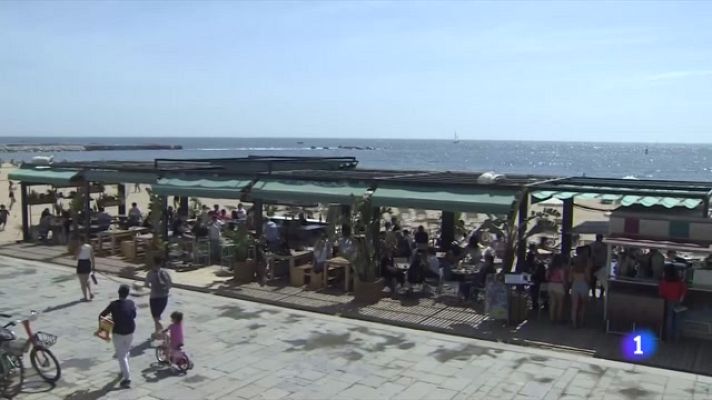 L'Informatiu - Turisme de primavera amb temperatures d'estiu
