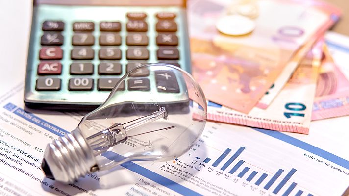 Telediario Fin de Semana - ¿Es realmente gratis la luz cuando el precio mayorista marca 0 euros/MWh?