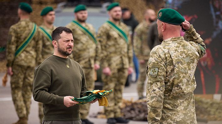 Telediario Fin de Semana - Zelenski dice que la contraofensiva está cada día más cerca: "Las principales batallas llegarán pronto"