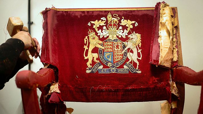 Telediario 1 - Así es el trono donde Carlos III será coronado