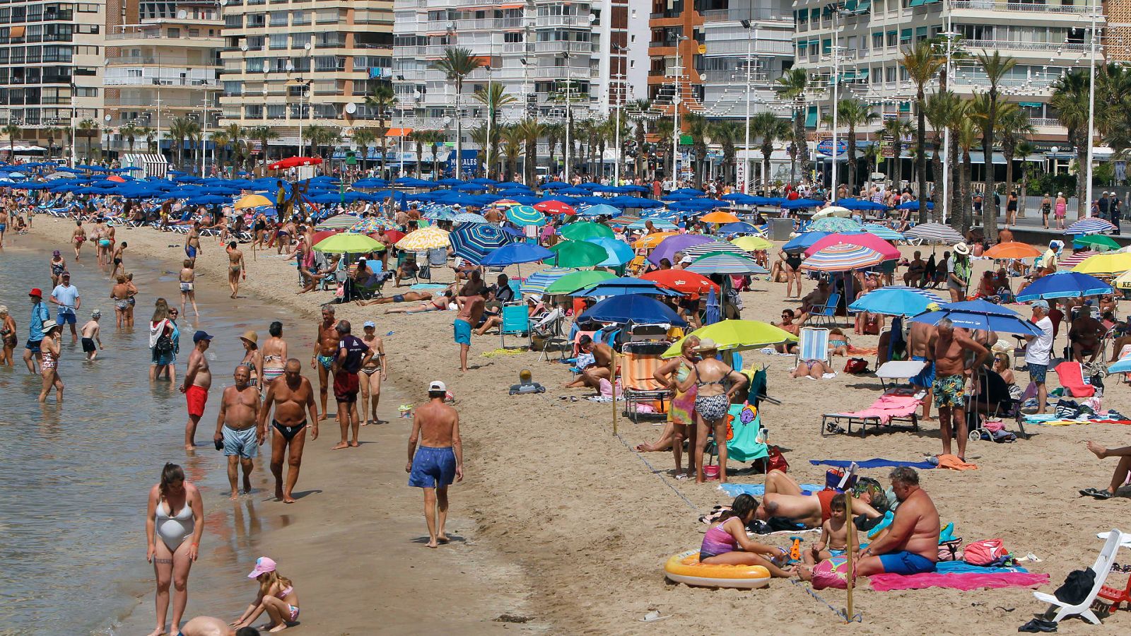 Benidorm supera las cifras prepandemia en pernoctaciones y en hostelería durante el puente de mayo
