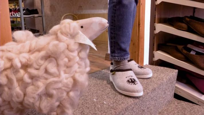 Aquí la Tierra - Austria: zapatillas con lana de oveja