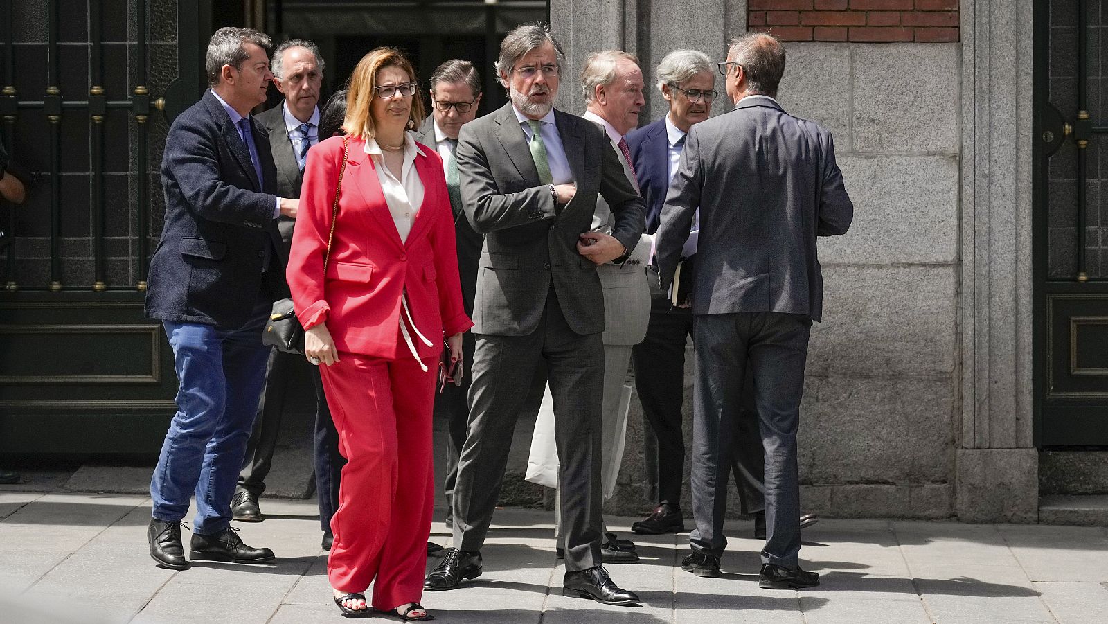 Justicia se sienta a negociar con jueces y fiscales una subida salarial que evite una tercera huelga judicial