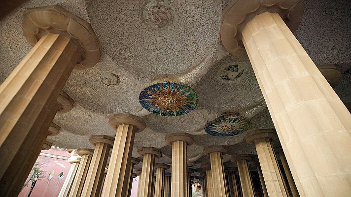 Los pilares del tiempo - ¿Qué se esconde bajo la Sala Hipóstila del Park Güell?