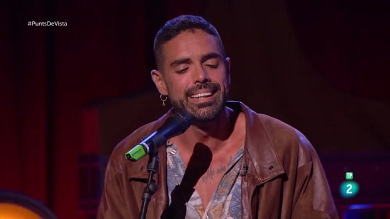 Punts de vista - 'Los Rebujitos' interpreten 'Son los besos'