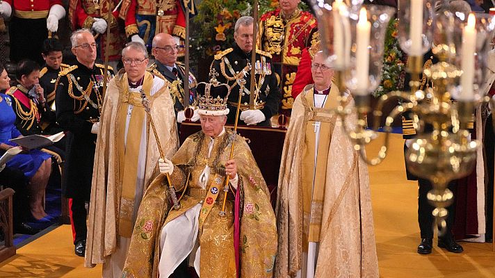 Telediario Fin de Semana - Pompa y tradición en la coronación de Carlos III y Camila