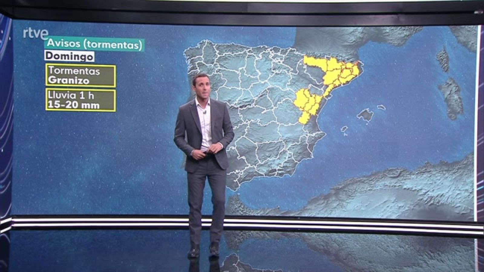 Chubascos y tormentas en los entornos de la cordillera Cantábrica, Pirineo occidental, norte de la Ibérica y en el norte y centro de Aragón - ver ahora