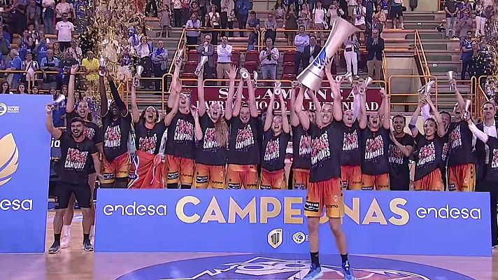  - El Valencia Basket consigue la primera Liga femenina de su historia