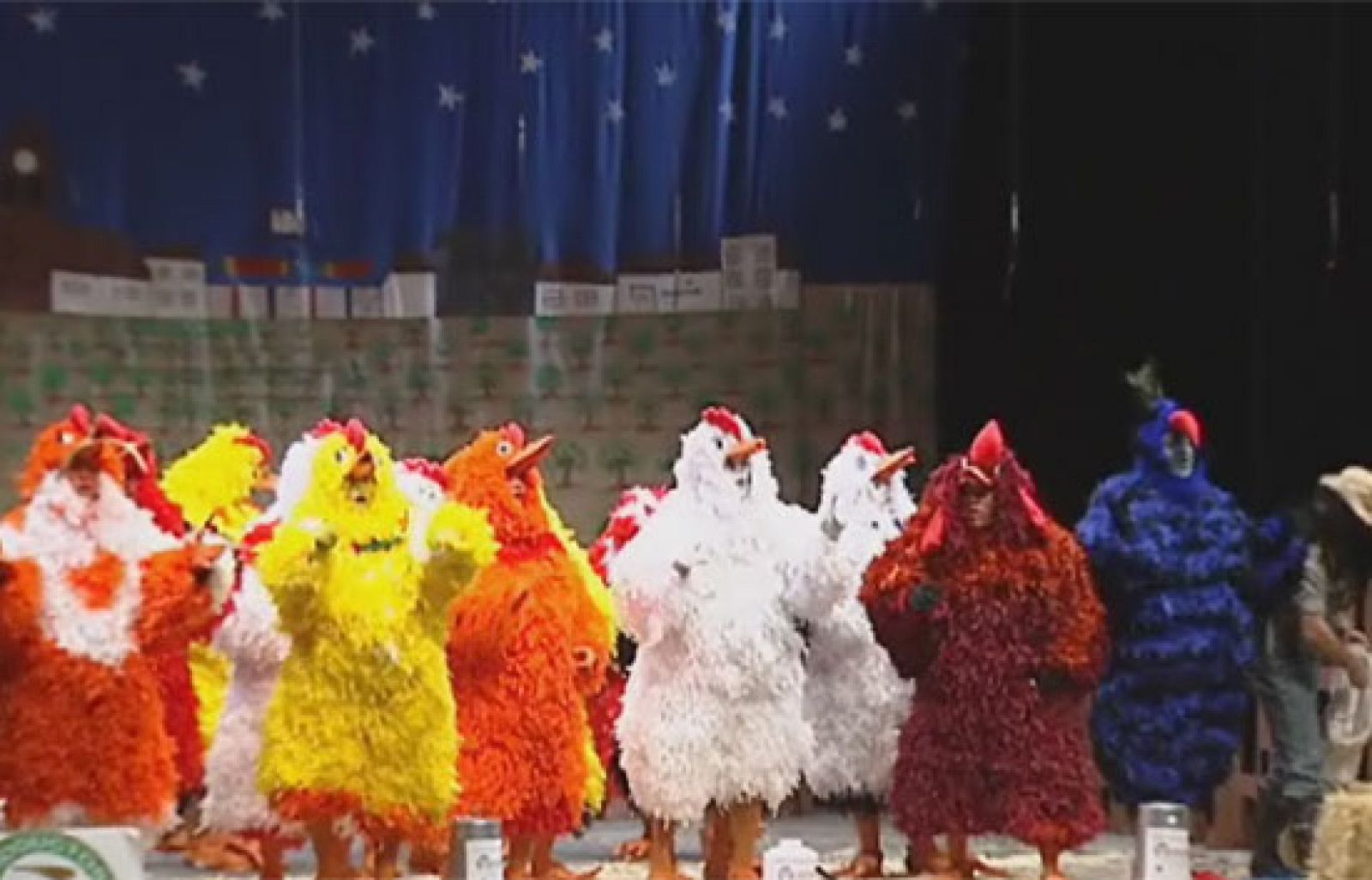 Badajoz celebra unos carnavales llenos de ironía con su concurso de murgas | Ver