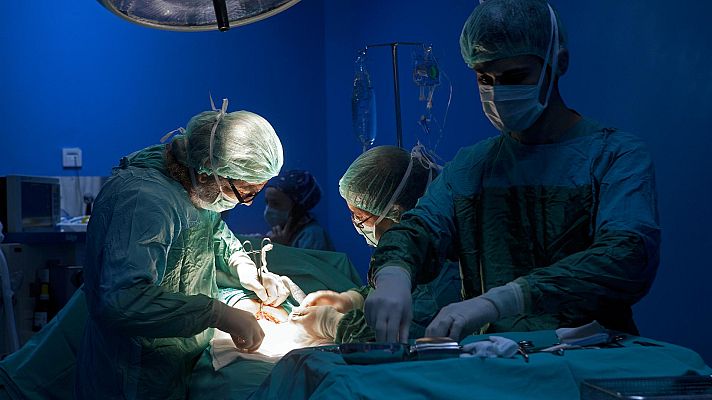 Telediario 1 - La Fe de Valencia implanta con éxito un marcapasos sin cables a un bebé prematuro por primera vez en Europa