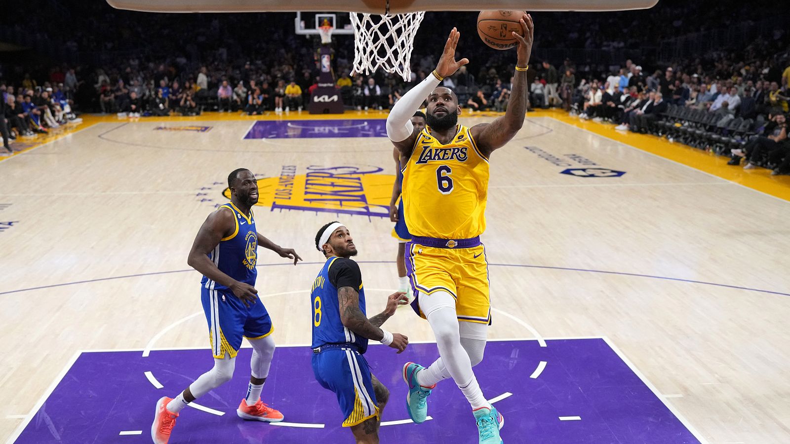Los Lakers ponen a los Warriors contra las cuerdas - ver ahora