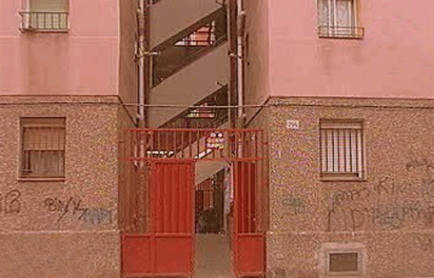 España Directo - Los pisos de la patada