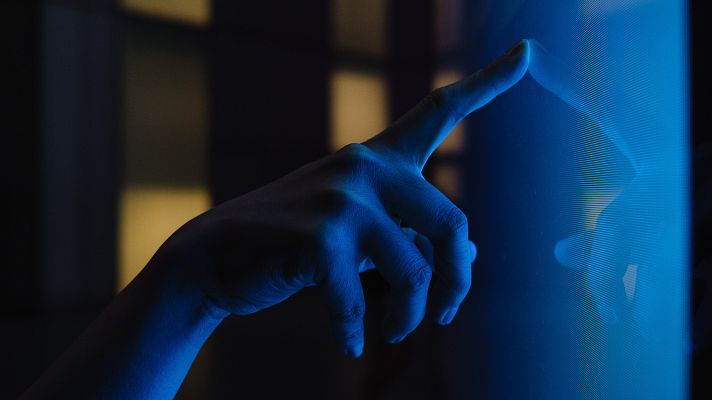 Telediario 2 - Los desafíos de la Inteligencia Artificial en sectores como la medicina