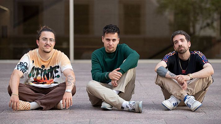 Telediario 1 - El nuevo disco de Stay Homas: del balcón al humor