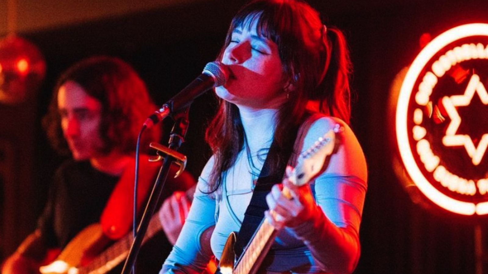 Cámara abierta - Eve Museos e Innovación, escena Son Estrella Galicia y Owen Rogers   - ver ahora