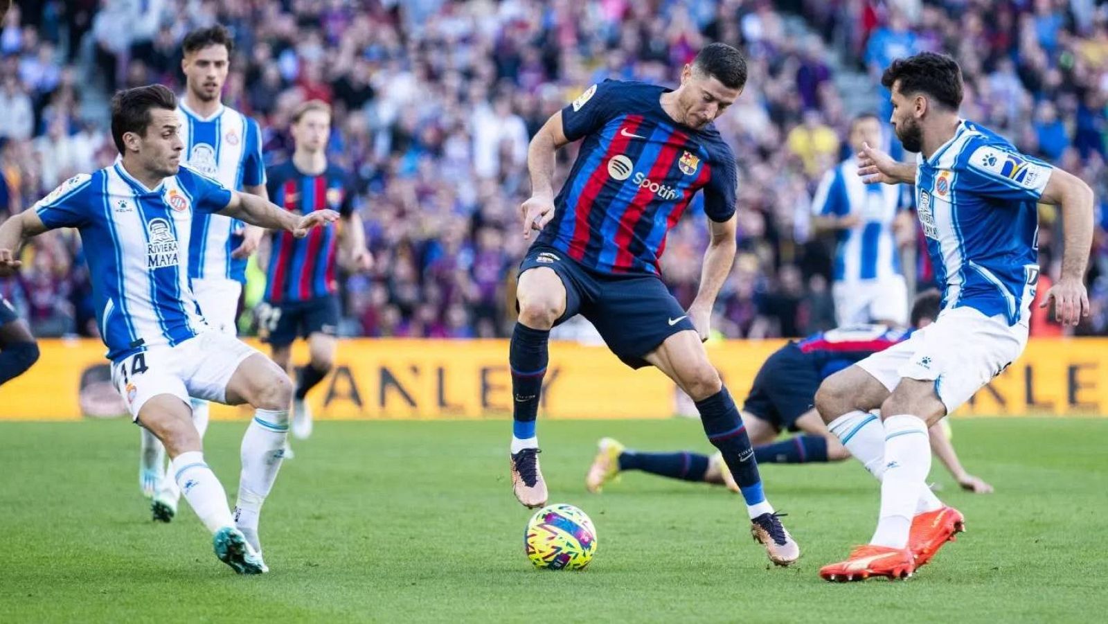 Espanyol - Barça, un derbi con el descenso y el alirón en juego | Ver