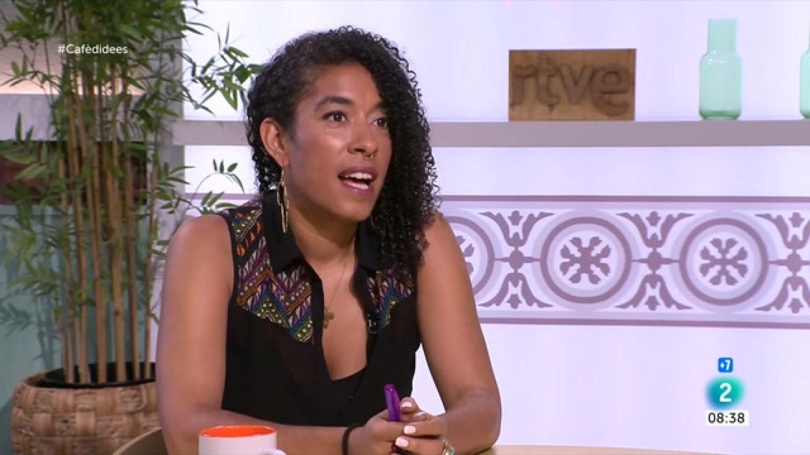 Basha Changue: "No investiríem cap força de dretes, això inclou el PSC"