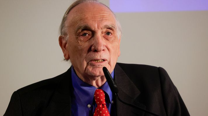 La noche en 24h - El director de cine y novelista F. Méndez-Leite presenta su último libro, 'Fracaso sentimental en la calle 50'