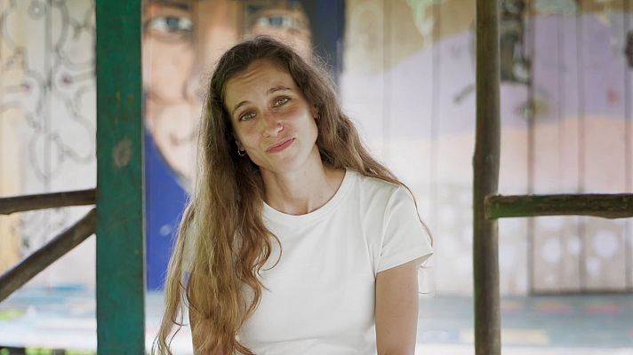 Españoles en conflictos - Fátima González impulsora de una radio en el Amazonas