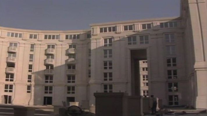 Arxiu TVE Catalunya - El edificis de Montparnasse de Ricard Bofill