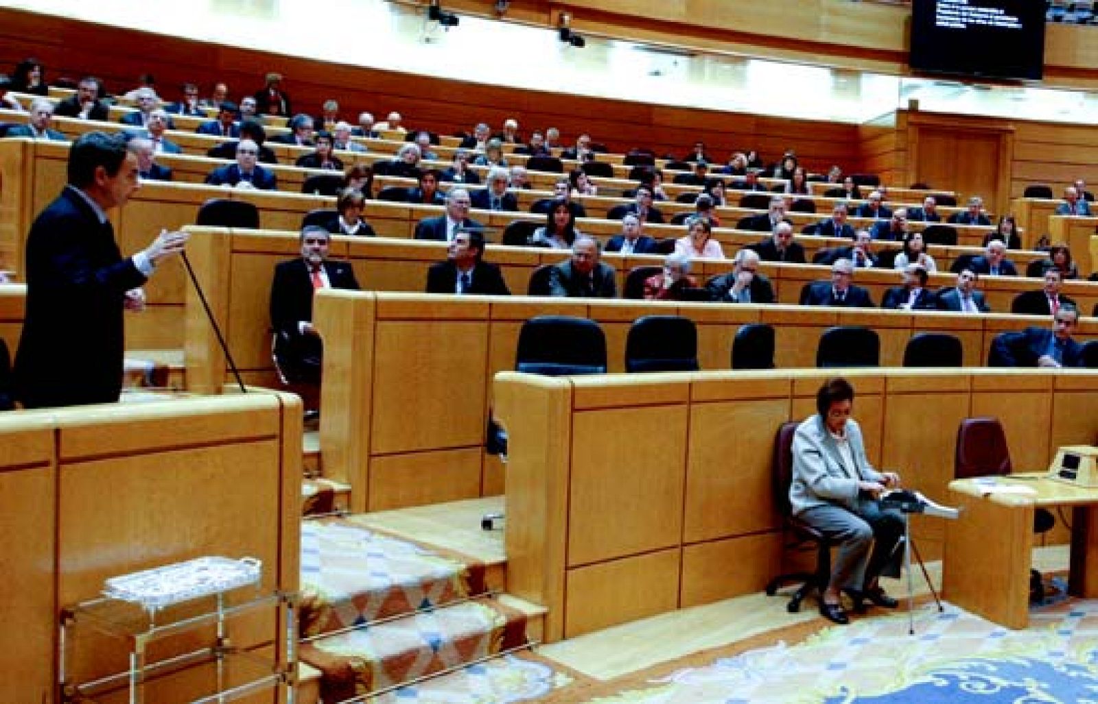 Telediario 2 en cuatro minutos - 09/02/10 | Ver