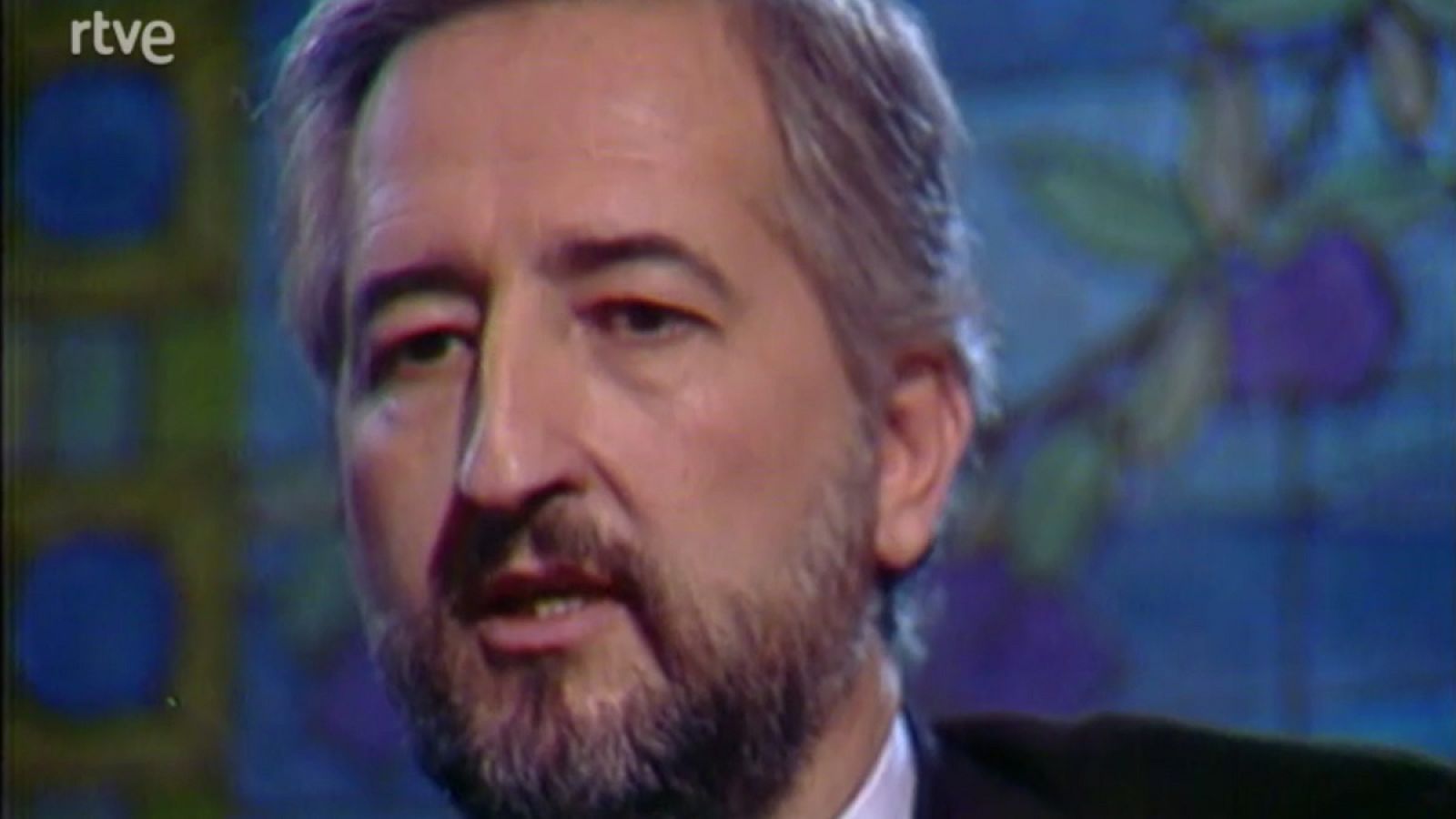 Cerca de ti - Joan Corbella - Cerca de ti (Biografía) | Ver