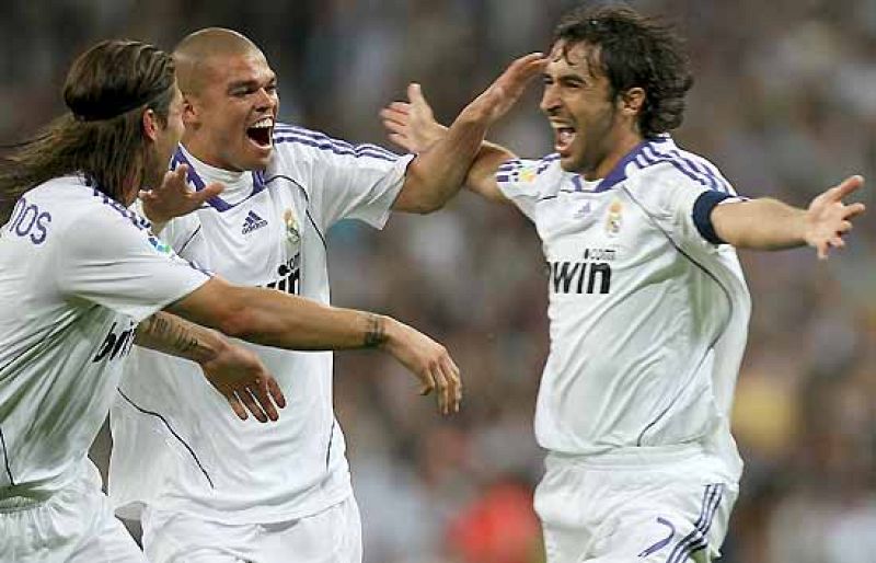 El Madrid humilla al Barça