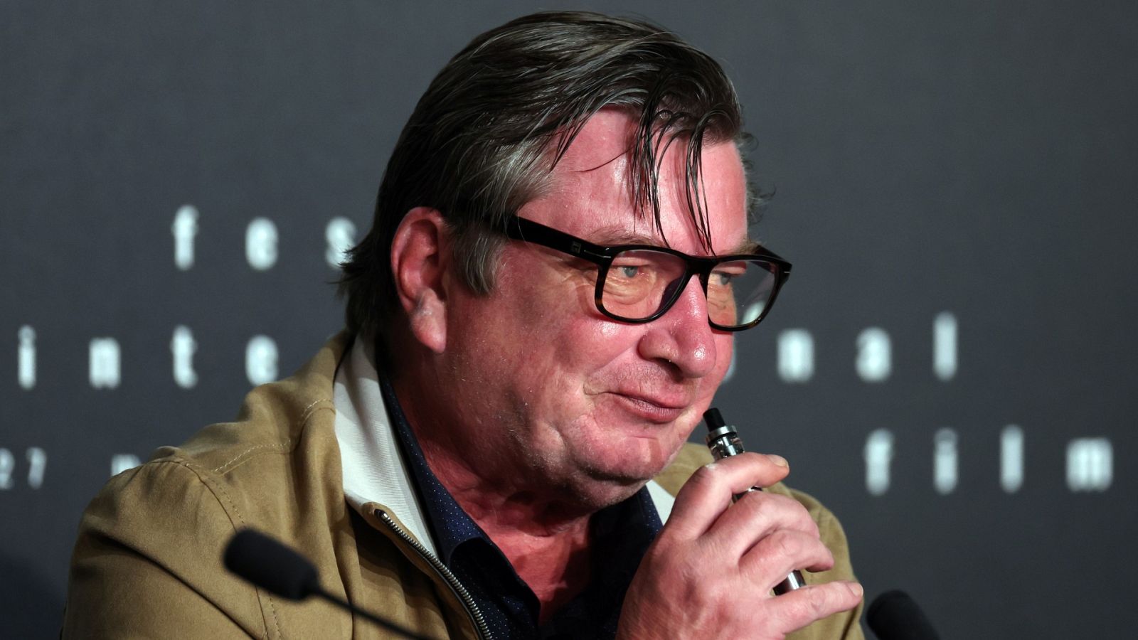 'Fallen leaves', de Kaurismaki, y dos cortos de directoras españolas destacan en Cannes | Ver