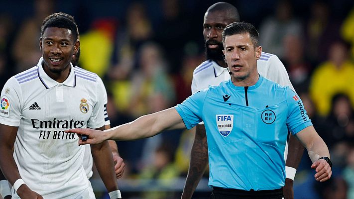 Telediario 1 - Los árbitros cesados denuncian a la Federación por despido improcedente