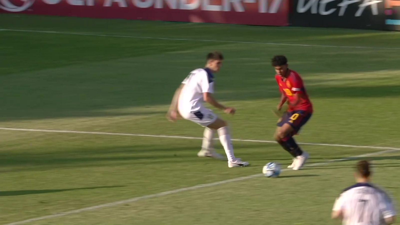 Fútbol - Campeonato de Europa Sub-17 masculino. 1ª fase: España - Serbia - ver ahora