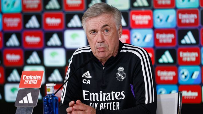Fútbol - Ancelotti: "Vinicius no viaja porque le molesta aún la rodilla. No puede jugar y punto"