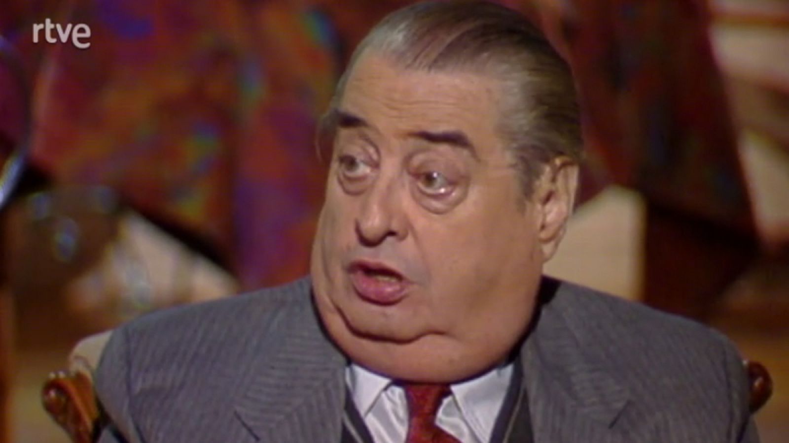 Cerca de ti - Néstor Luján - Cerca de ti (Biografía) | Ver