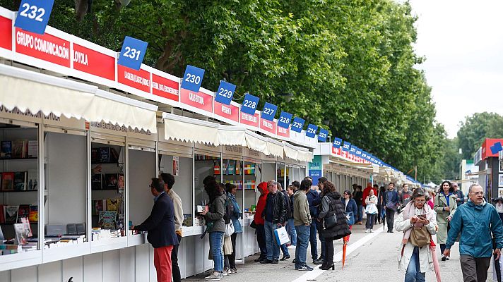 Telediario 1 - La Feria del Libro de Madrid abre sus puertas con lluvia