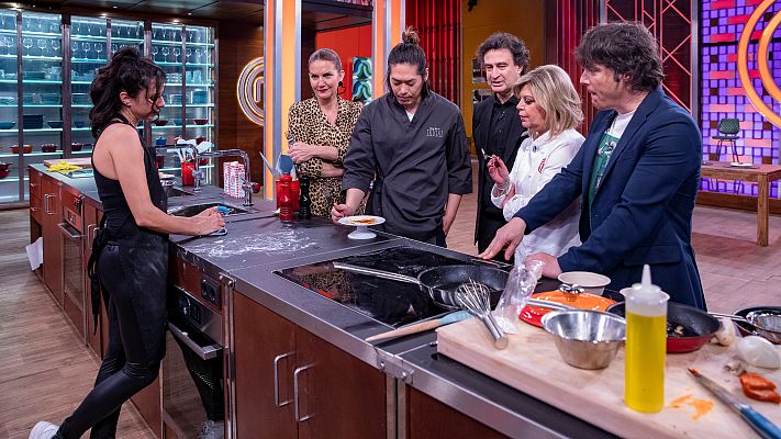 MasterChef - Duras palabras a Claudia: "Es un asco"