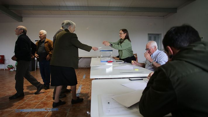 Telediario 1 - Vuelco en las elecciones autonómicas: el PSOE pierde comunidades autónomas claves