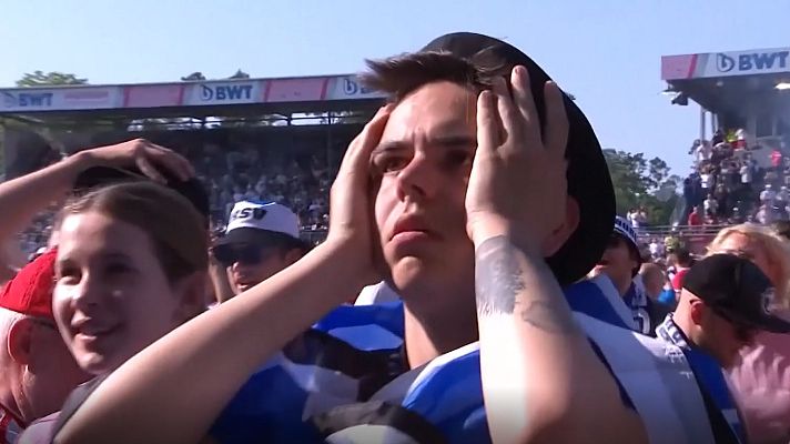 Fútbol - El Hamburgo se queda a las puertas del ascenso en un final dramático