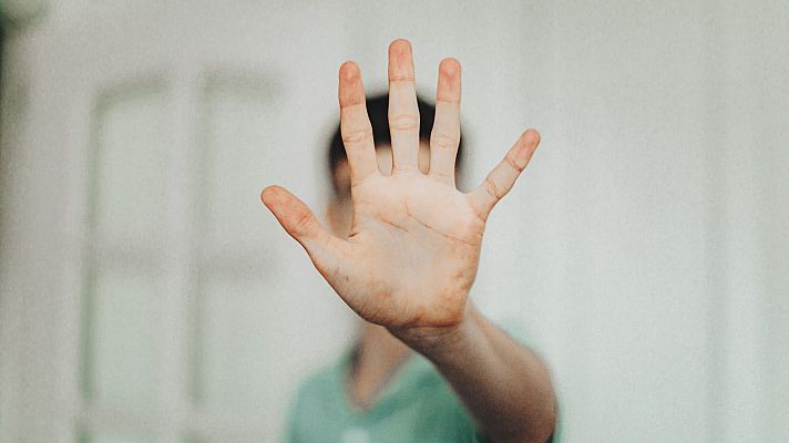 Telediario 2 - Denuncian agresiones sexuales en un colegio jesuita catalán